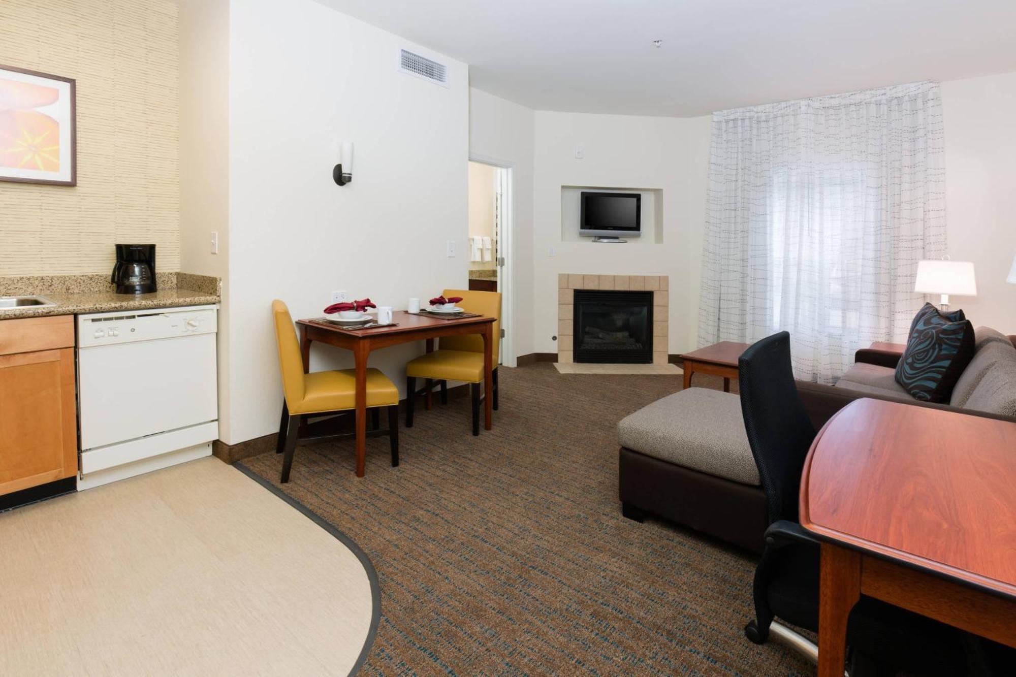 Residence Inn By Marriott Baton Rouge Near Lsu Экстерьер фото